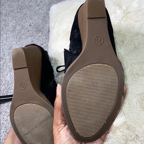 Women’s Black wedge Booties - Picture 4 of 4